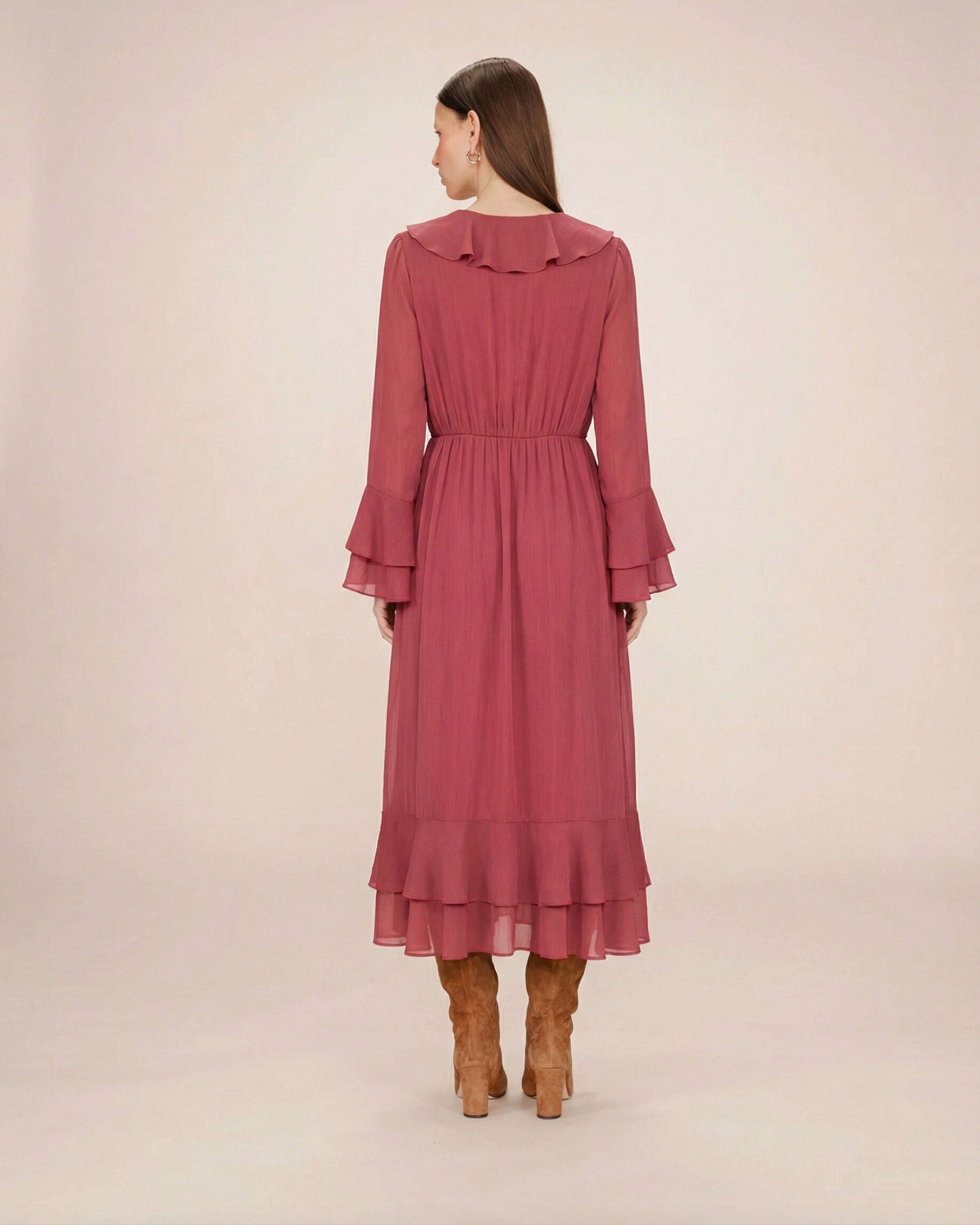 Vestido Etéreo Largo con Volantes Blush Samira