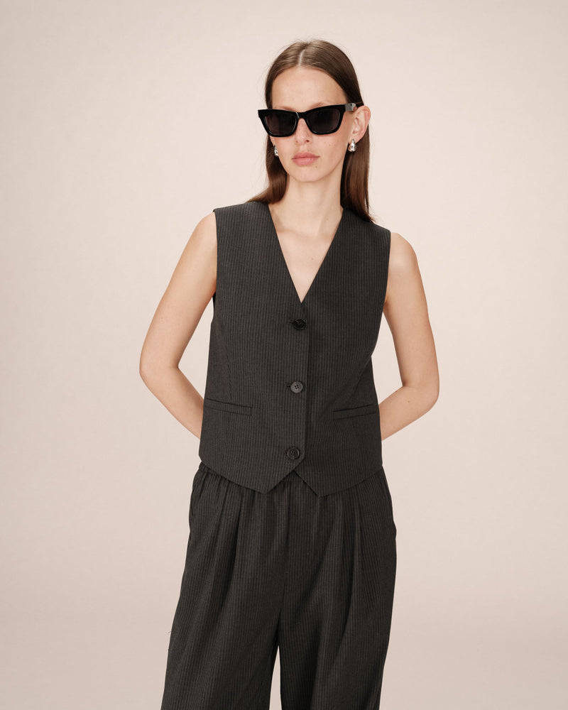 Straight Striped Vest Anthracite Sister