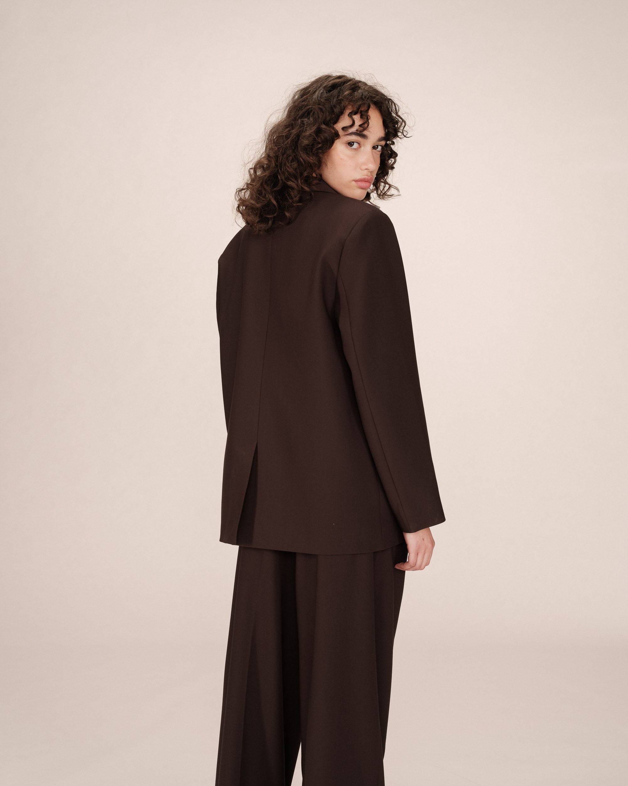 Blazer Amplio Recto Chocolate Strong
