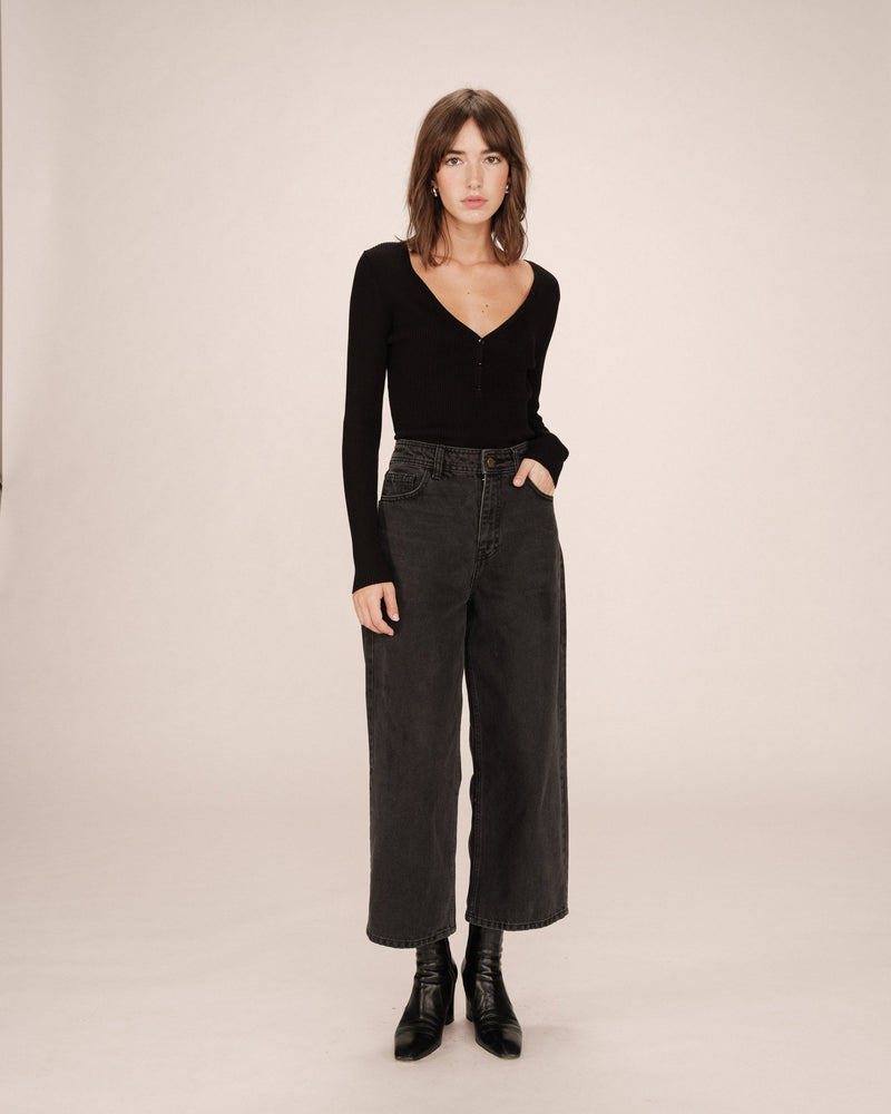 Jonas 7/8E Black Washed Jeans