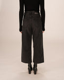Jonas 7/8E Black Washed Jeans