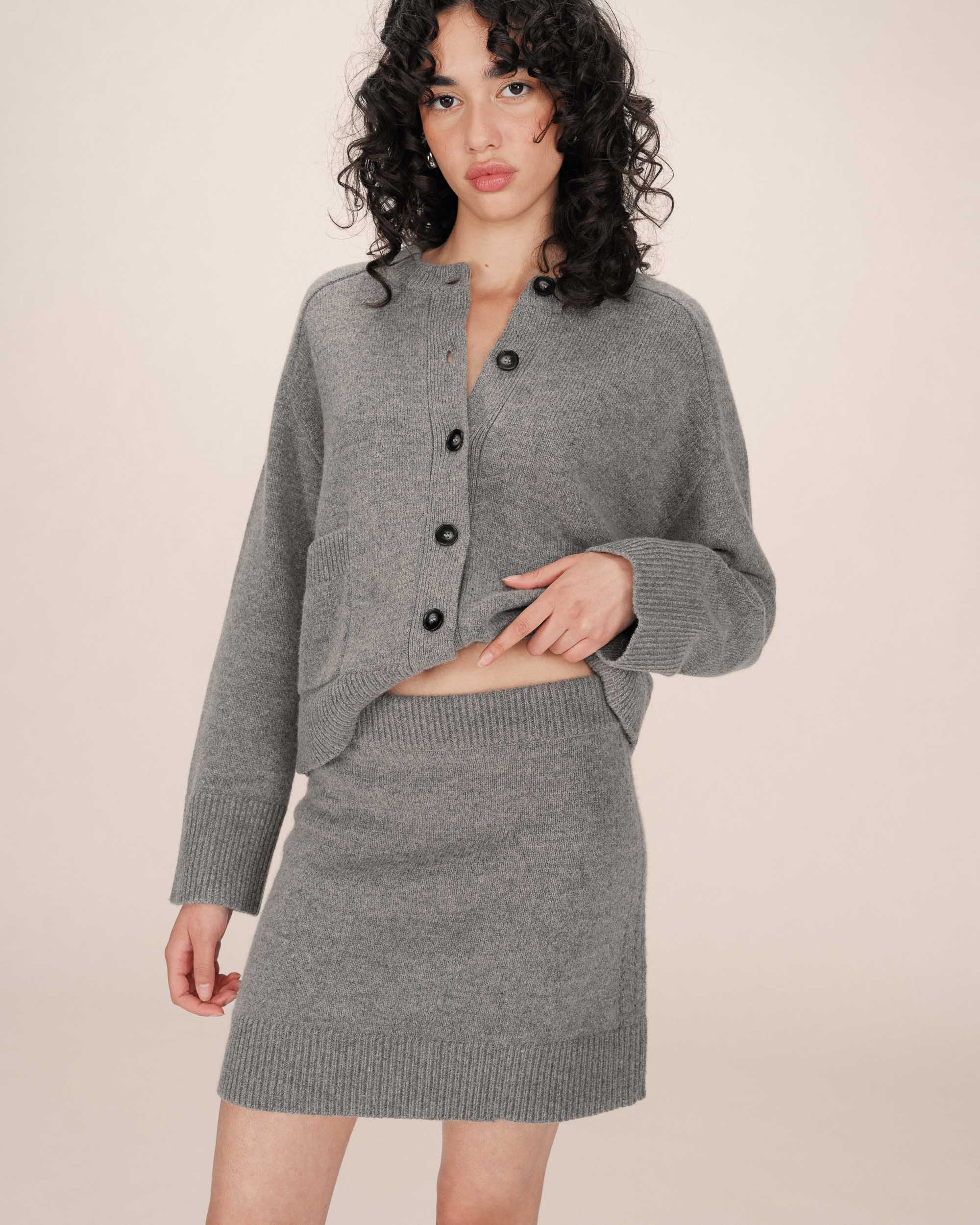 Falda Ajustada Gris Shae