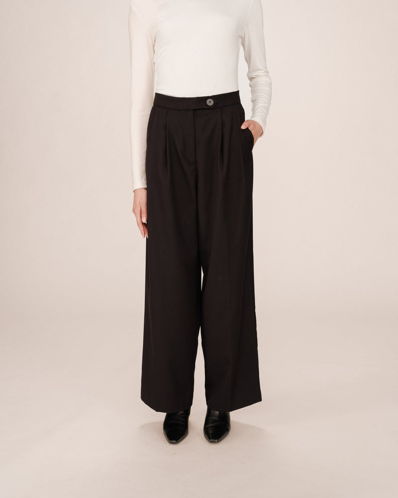 Pantalón traje trazos negros