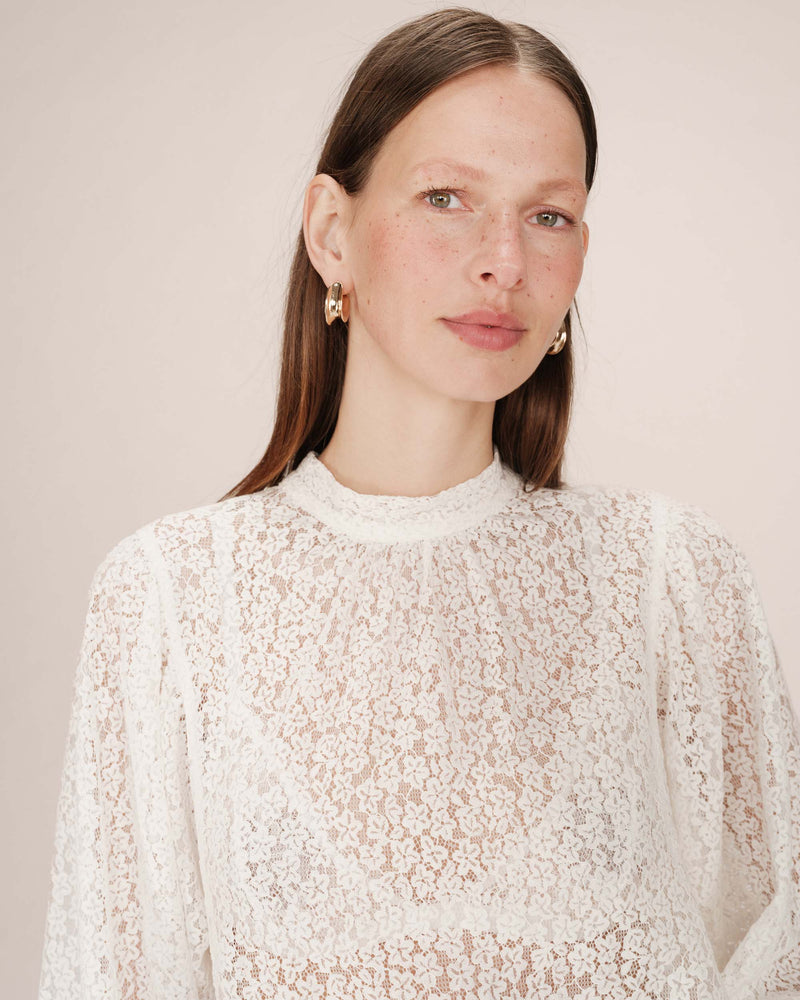 Sicilia Ivory Pussy Collar Blouse