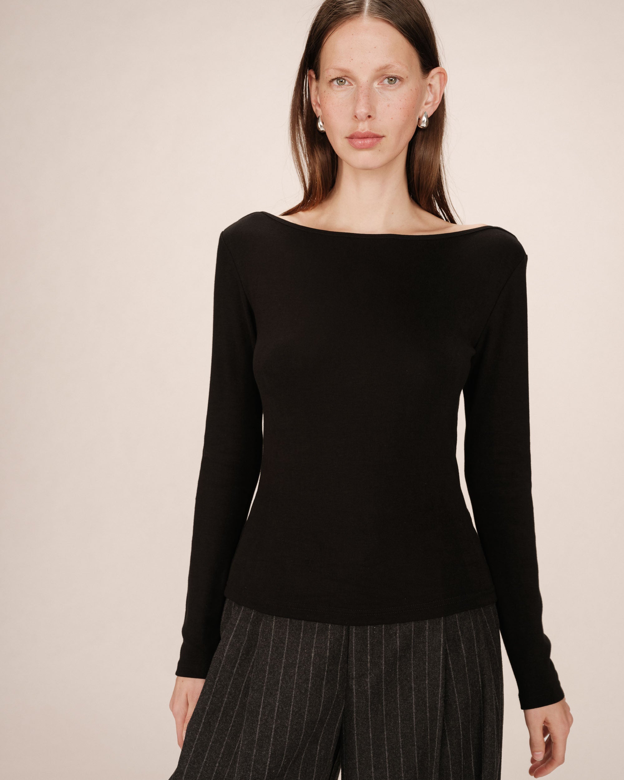 Top Cuello Barco Negro Stanley
