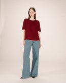 Top fluido cuello redondo Burdeos Brillo