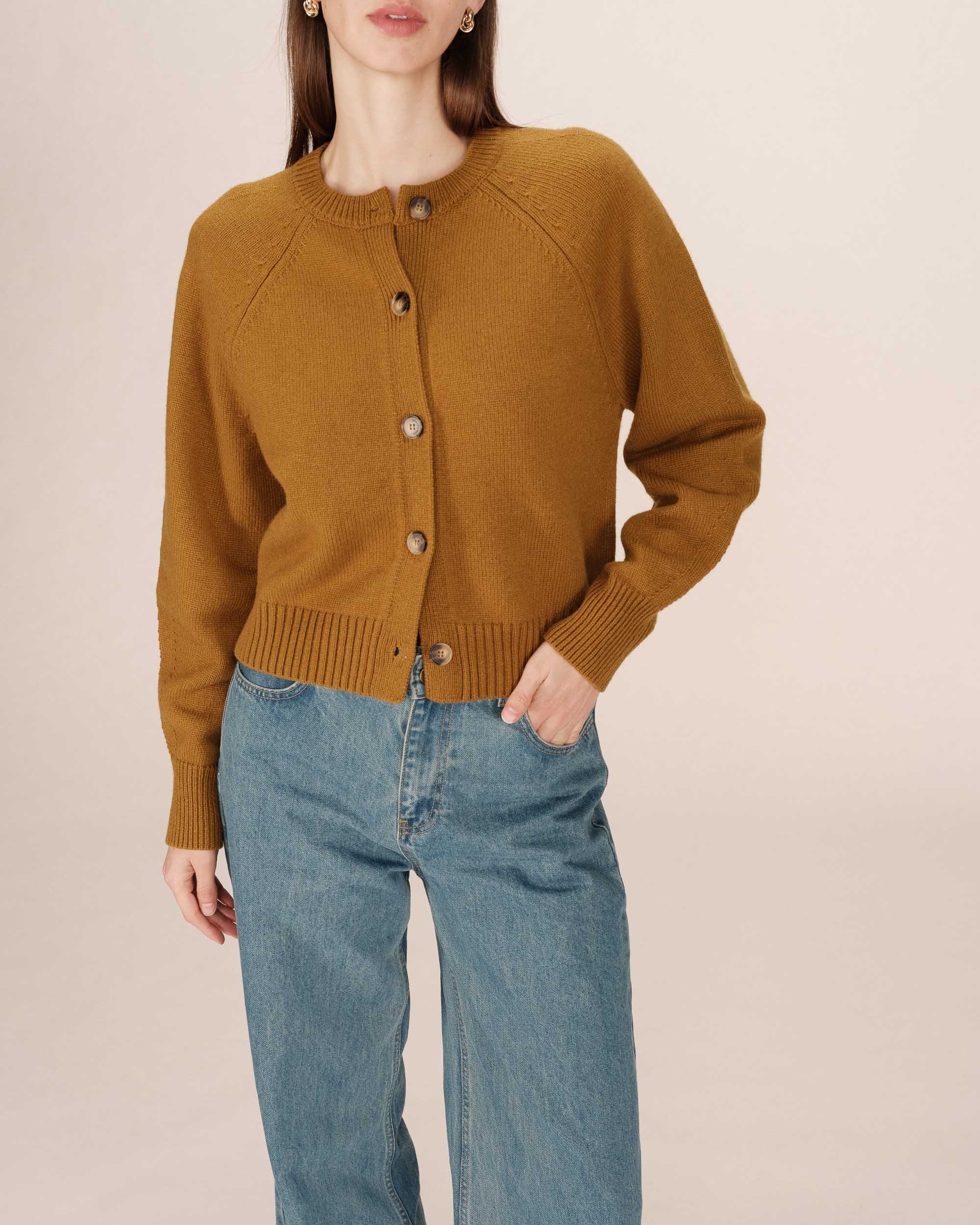 Cardigan Abotonado Caqui Sanders