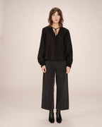 Blusa Cuello Anudado Negro Serinda