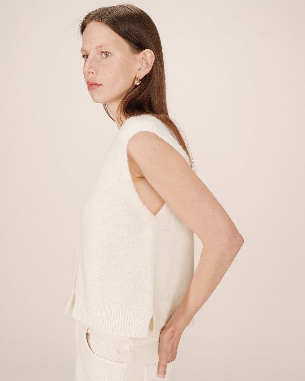 Sleeveless Cardigan Ivory Santa