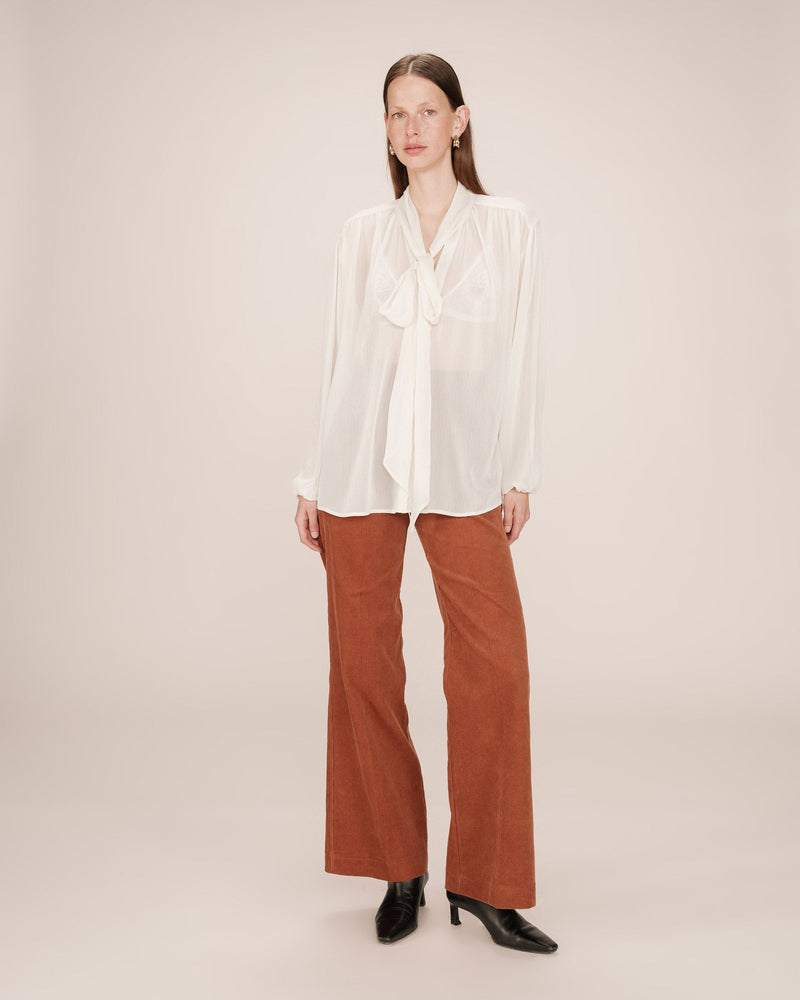 Splendid Ecru Pussy Collar Blouse