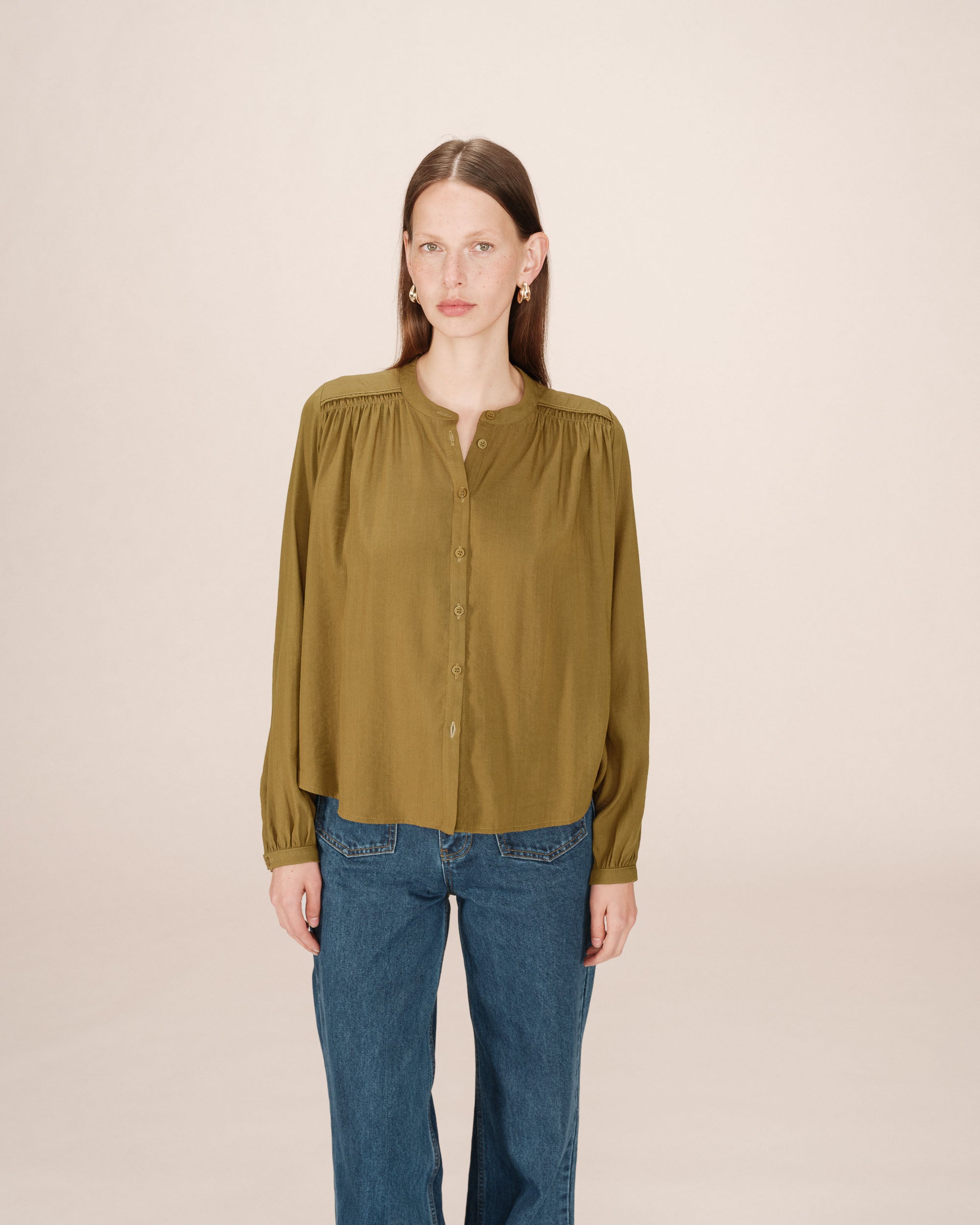 Blusa Recta Con Fruncidos Oliva Savannah