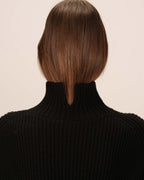 Pull Noir Sagan