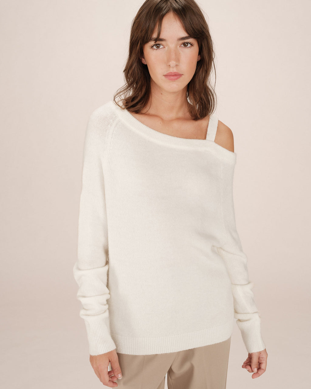 Asymmetric Jumper Ivory Samantha