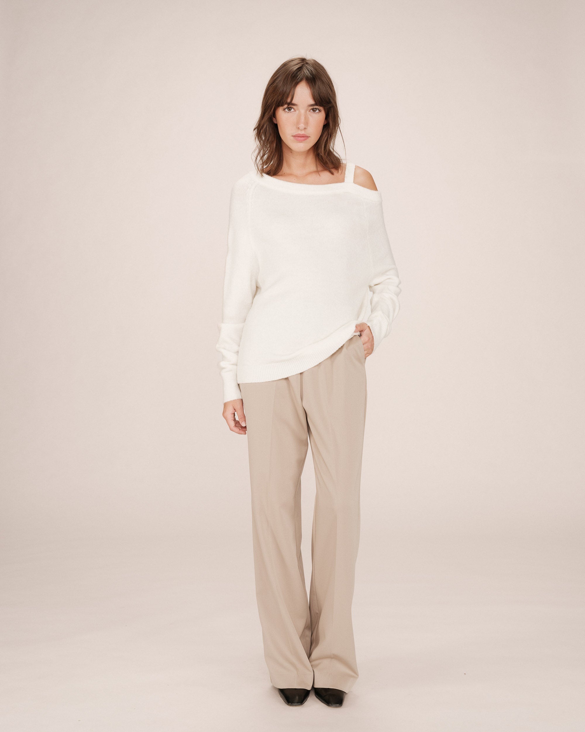 Asymmetric Jumper Ivory Samantha