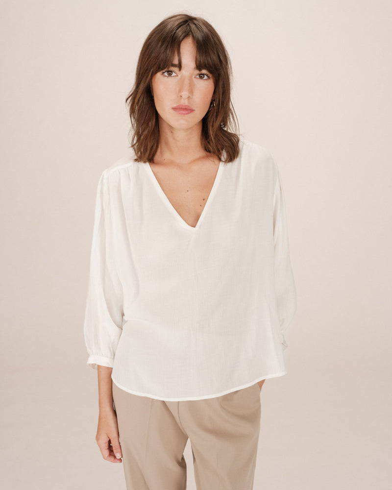 Solo Ivory Fluid Straight Blouse