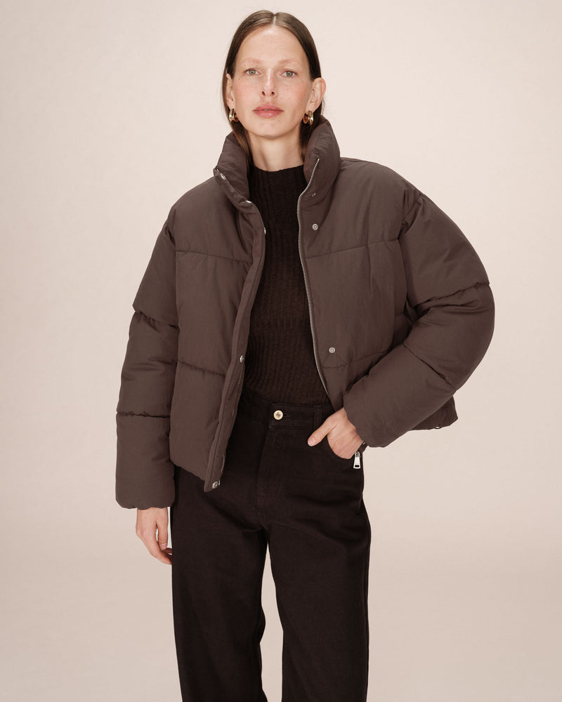 Sonic Chocolate Short Down Jacket