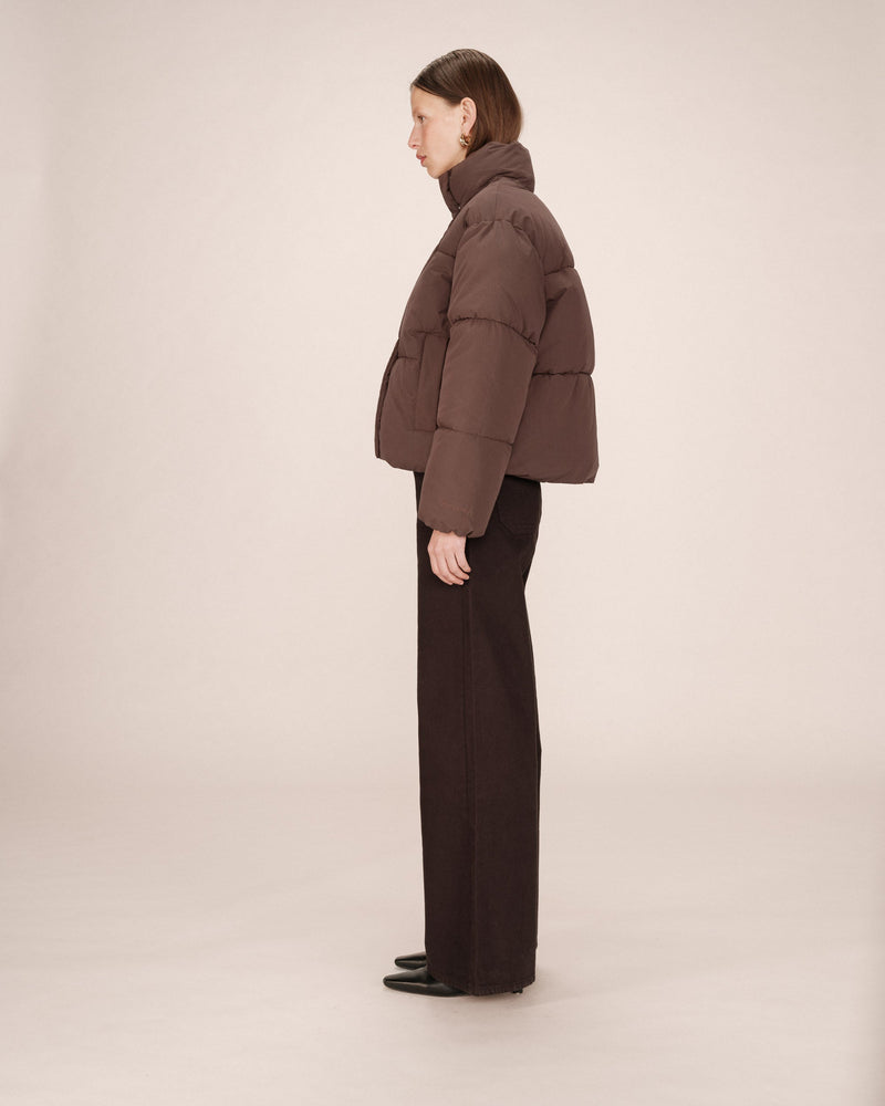 Sonic Chocolate Short Down Jacket