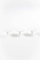 Wandhaken LOU (3er Set) in modernem minimalistischen Design, ideal zur Aufbewahrung von Kleidung und Schlüsseln.