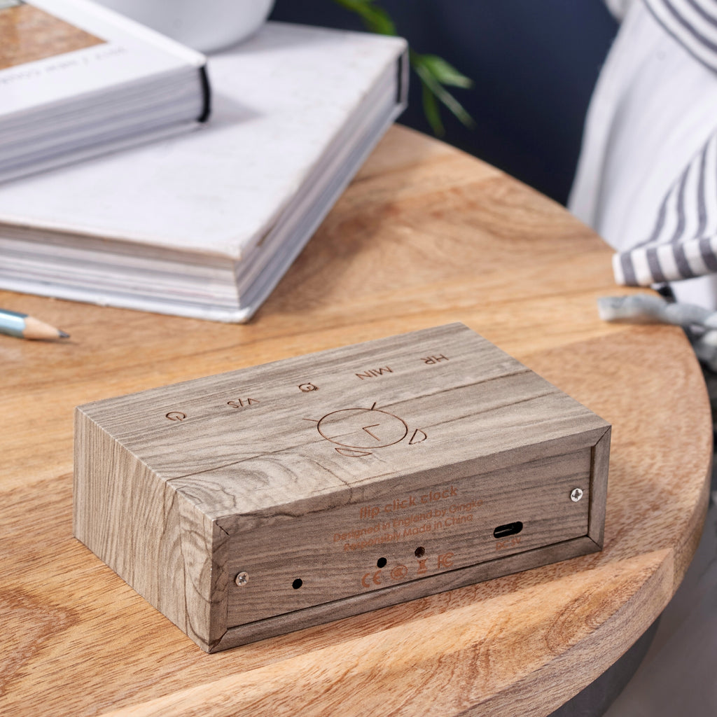Reloj despertador Flip Click - Efecto madera de fresno blanco