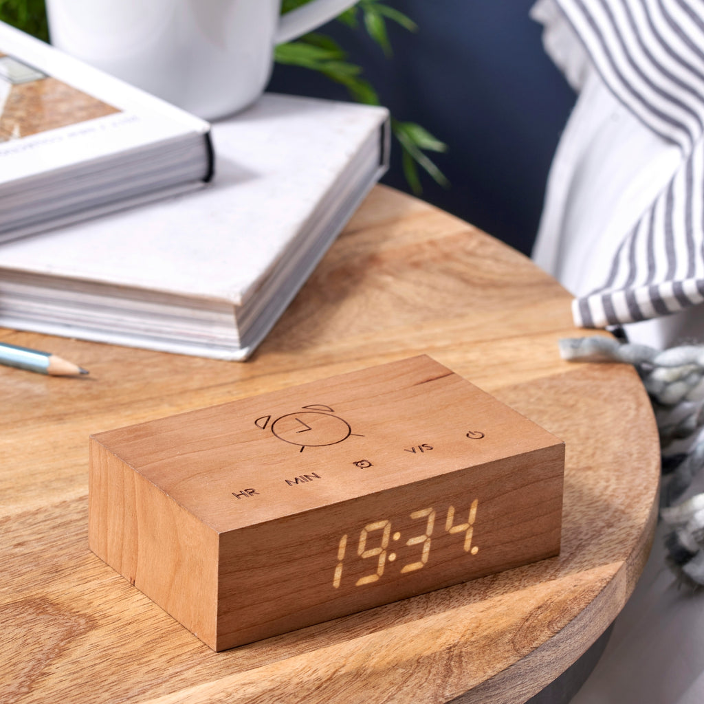 Reveil Flip Click - Cerisier Naturel