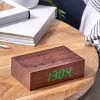 Reveil Flip Click - Noyer Naturel / LED Verte