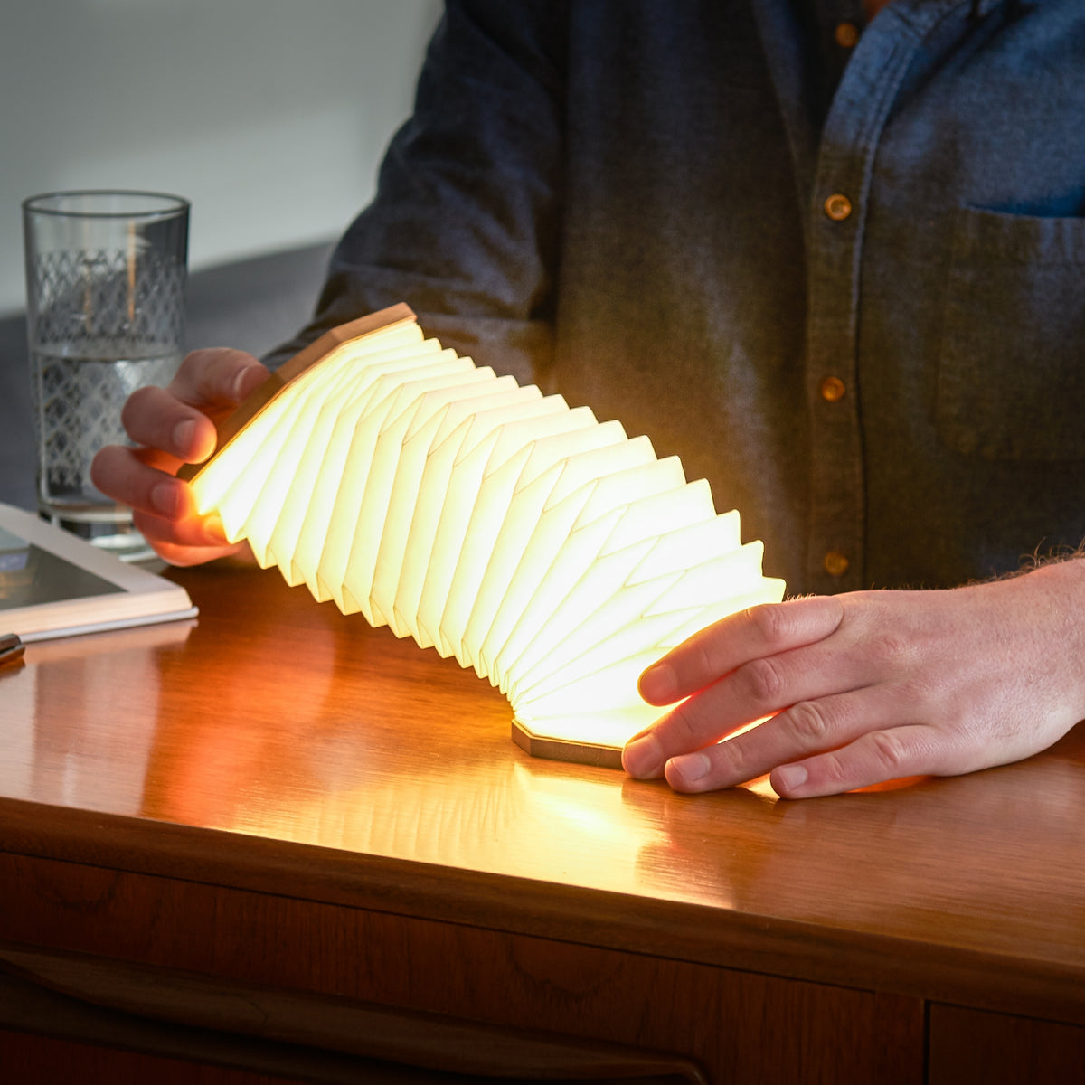 Lampe Smart Accordion - Noyer Naturel
