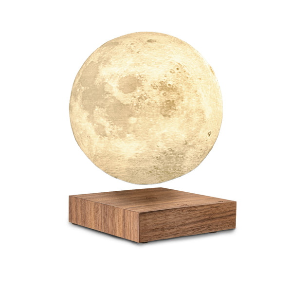 Gingko Design – Lámpara Smart Moon - Nogal Natural, lámpara de luna flotante sobre una base de madera, sobre fondo blanco