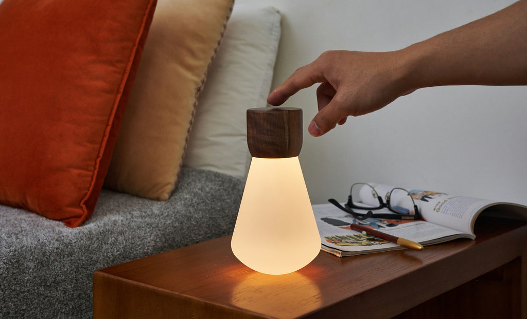 Lampe Ampoule Pentagon - Noyer Naturel - 2 Tailles