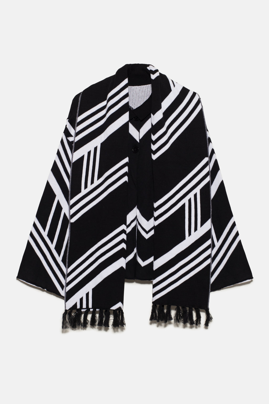 Michonet – Cardigan Set, cardigan noir et blanc à motifs géométriques, avec franges, vue de face