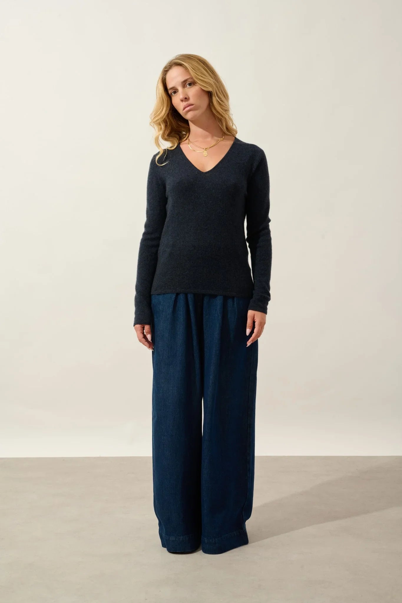 Jersey Cuello en V - Galise - Caviar