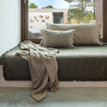 Manta con Flecos Bimaterial Gatsby - Color Kaki