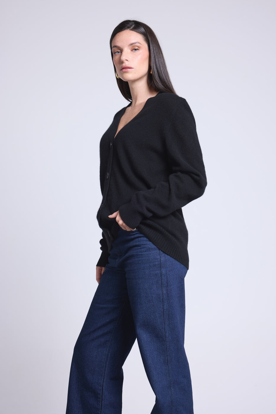 Giada Boyfriend V-Neck Cardigan - Black - Women