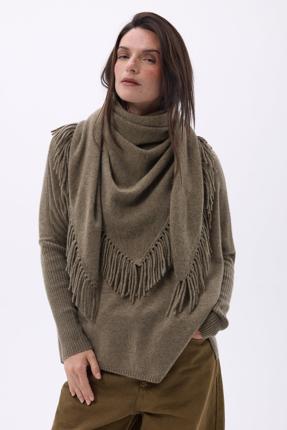 Gran pañuelo triangular bandana con flecos Gioia - Caqui jaspeado - Mujer