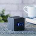 Reveil Wooden Cube Click - Noir / LED Bleue