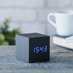Reveil Wooden Cube Click - Noir / LED Bleue