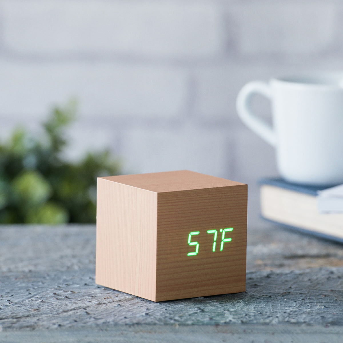 Reveil Wooden Cube Click - Hetre / LED Verte