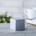 Despertador Click Cubo de Madera - Aluminio / LED Blanco