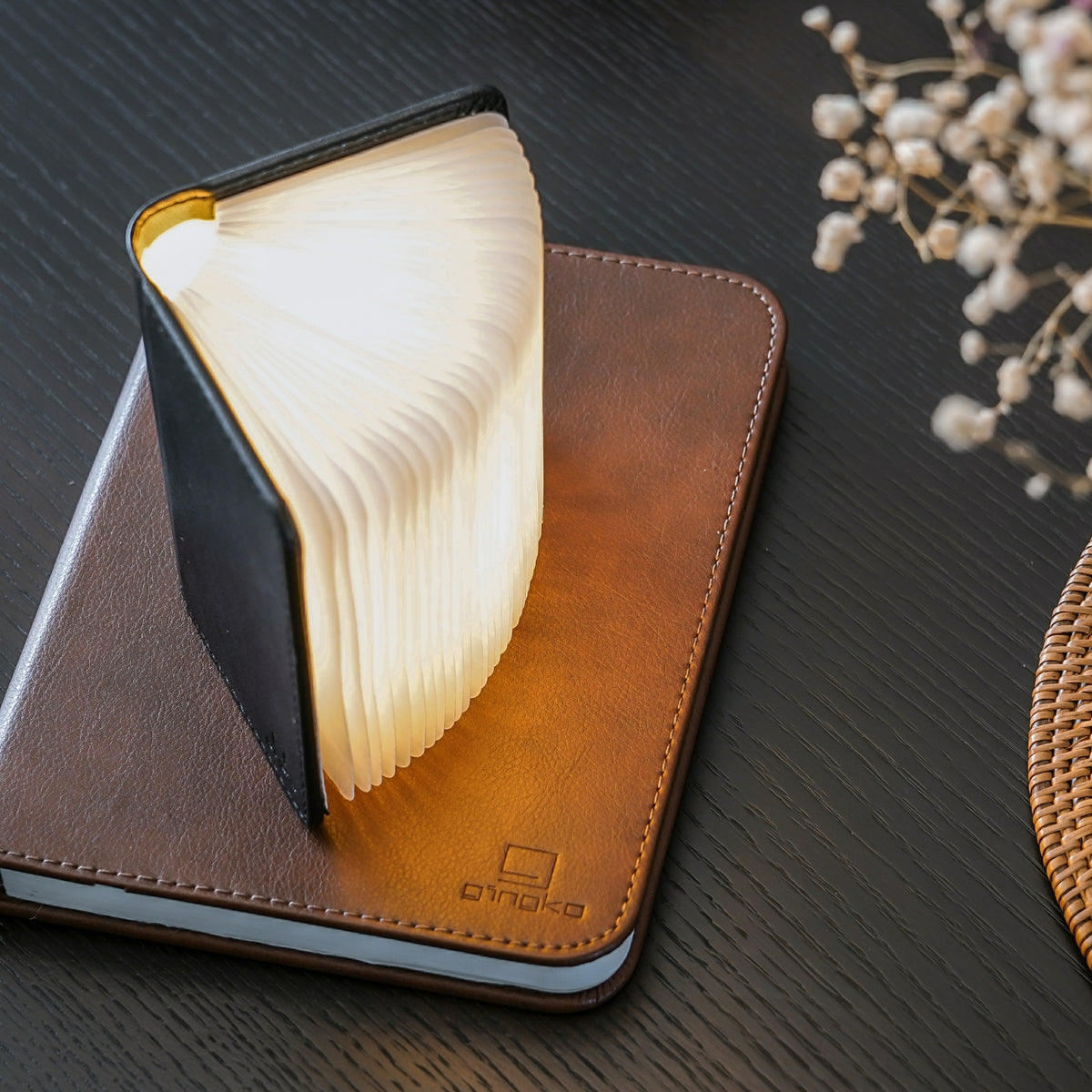Lampe Smart Book LED - Cuir Noir - 2 Tailles