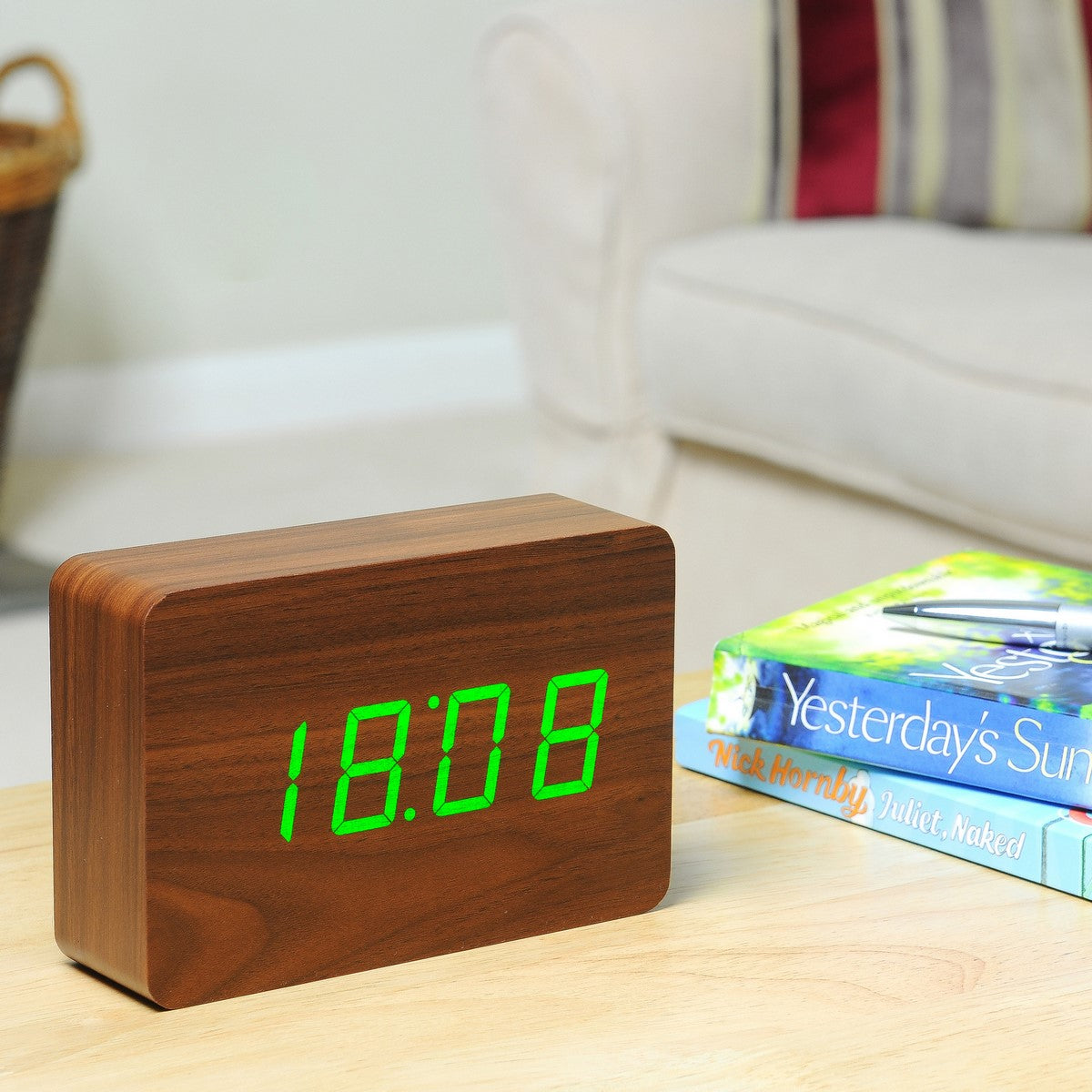 Reveil Brick Click - Noyer Naturel / LED Verte