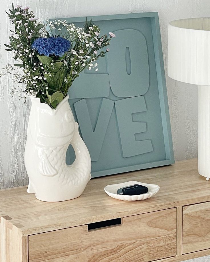 Ceramic Fish Vase - White