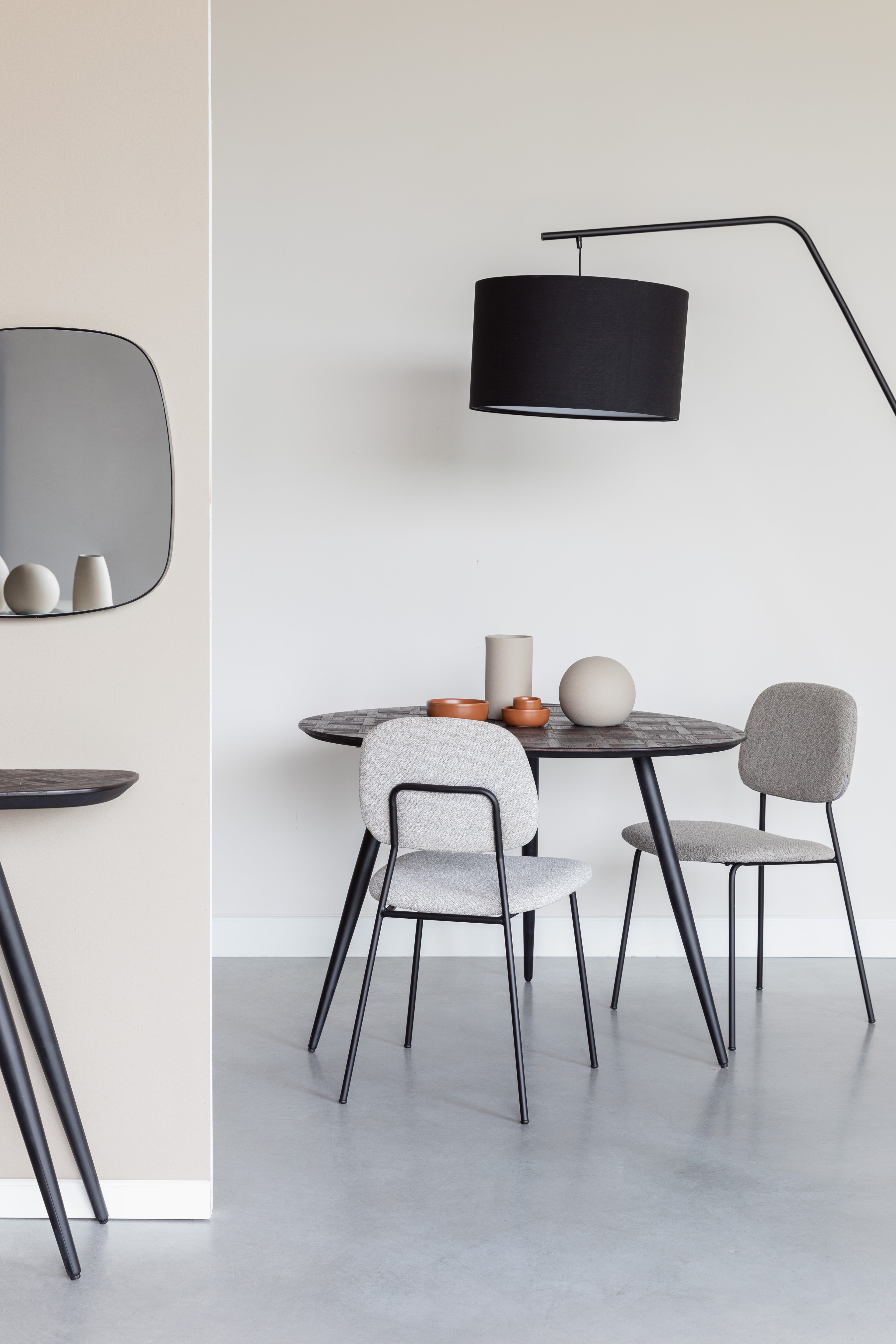 Roos - Dining Room Chair - Metal - Light Beige