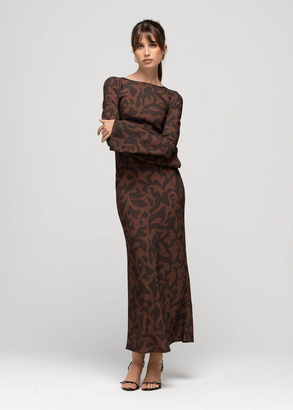 Robe Juliette Bias Cut Bell Sleeve Maxi – Brown