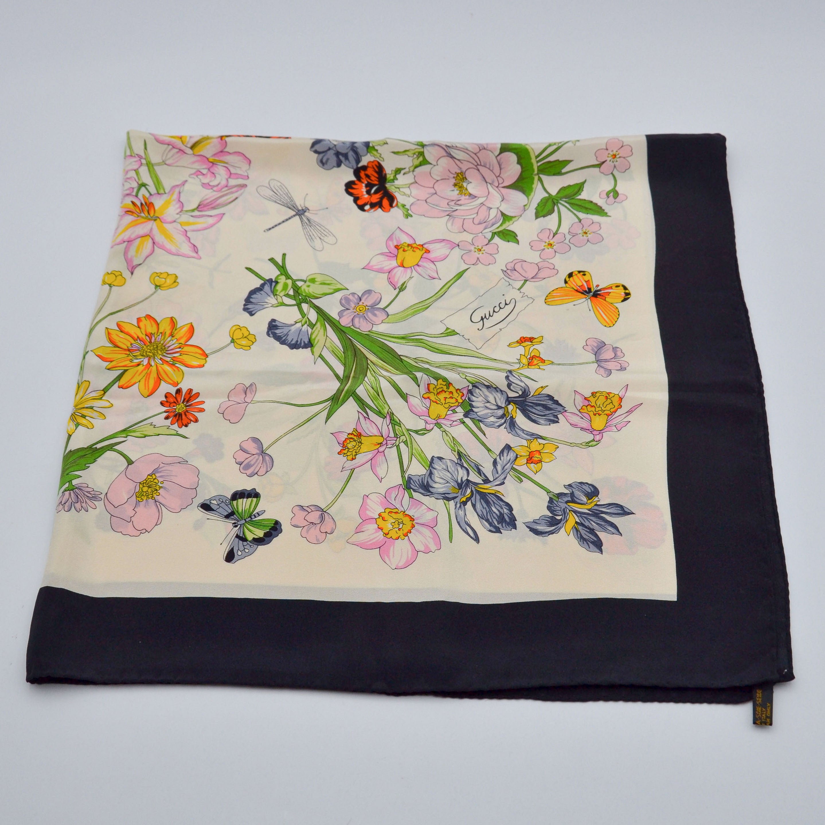 Pañuelo Gucci Flora