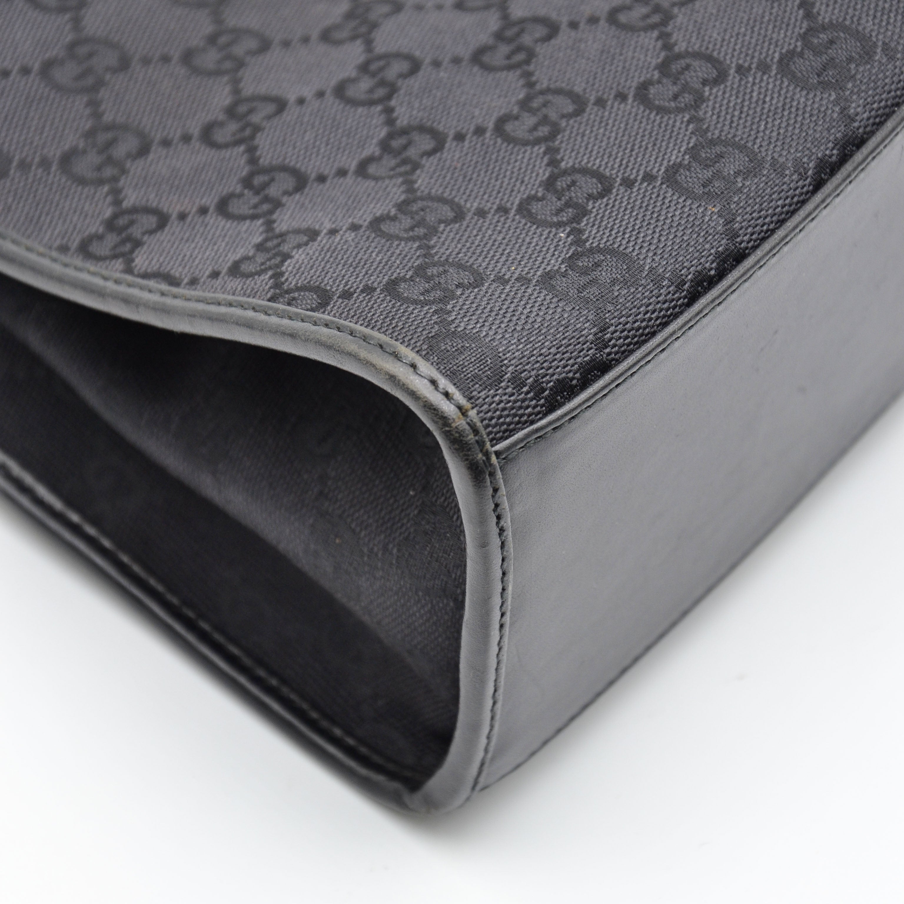 Bolso Gucci Jackie Lona Monograma GG Negra