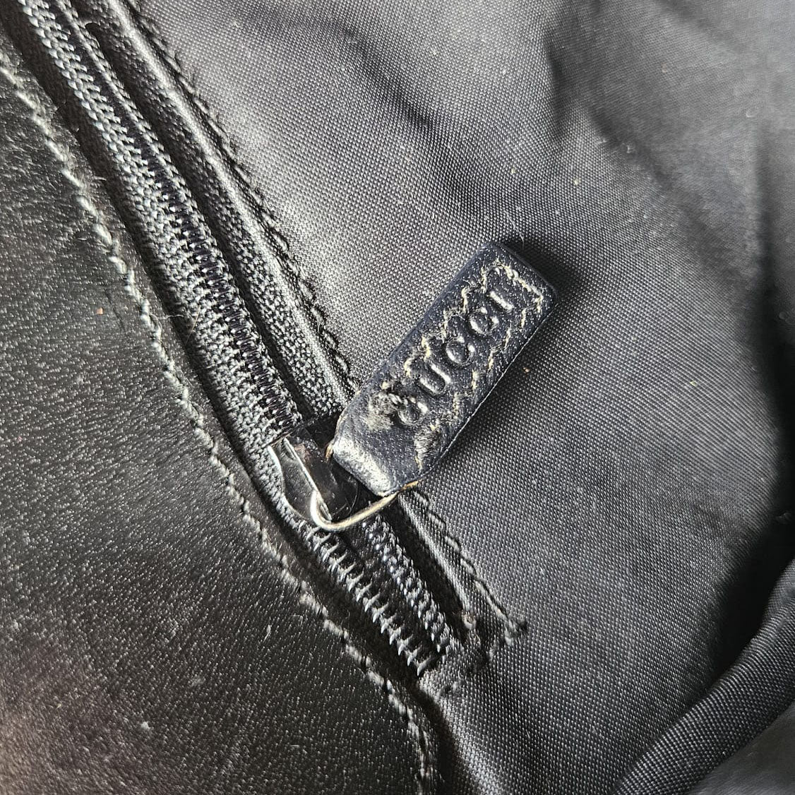 Bolso Gucci Jackie Lona Monograma GG Negra