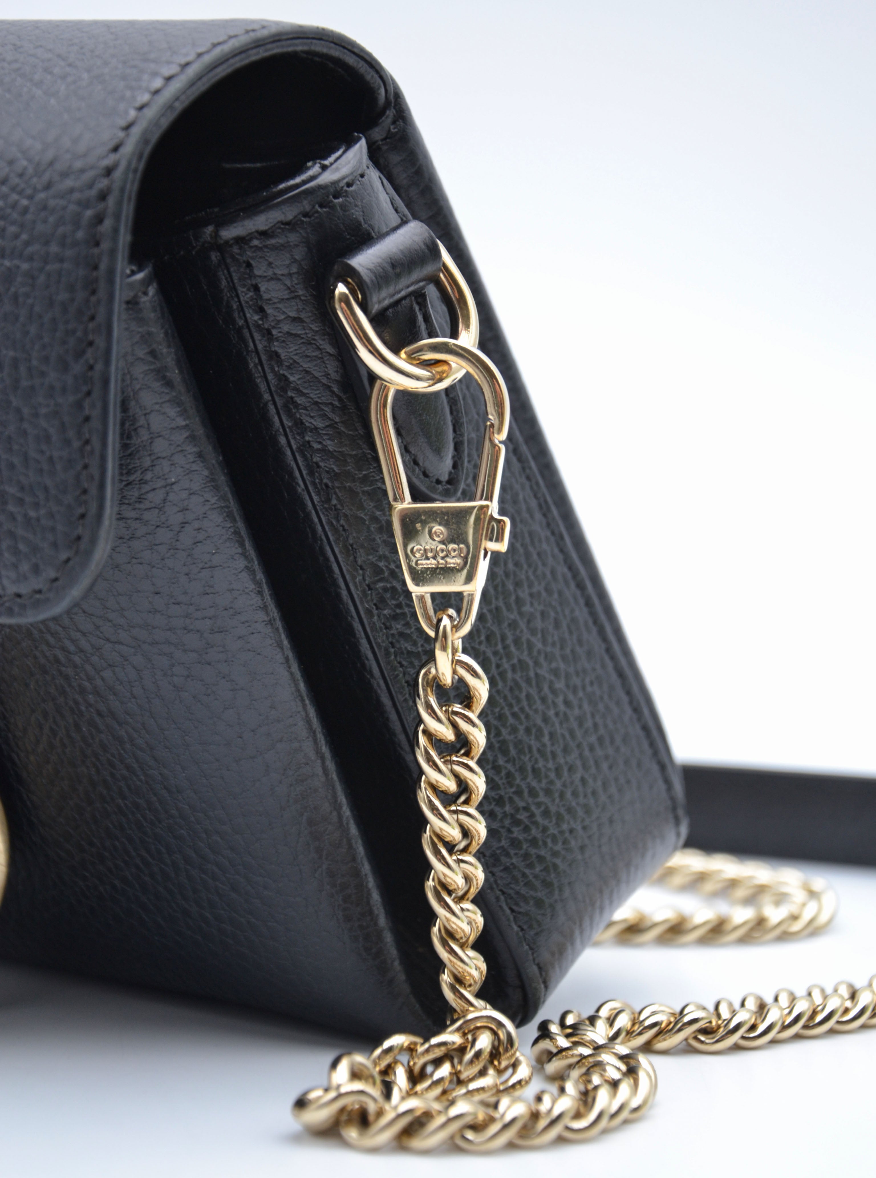 Gucci Interlocking Mini Bag Black Grained Leather Champagne Chain