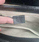 Mini bolso entrelazado Gucci Cadena champán de cuero granulado negro