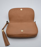 Gucci Soho Clutch In Beige Grained Leather
