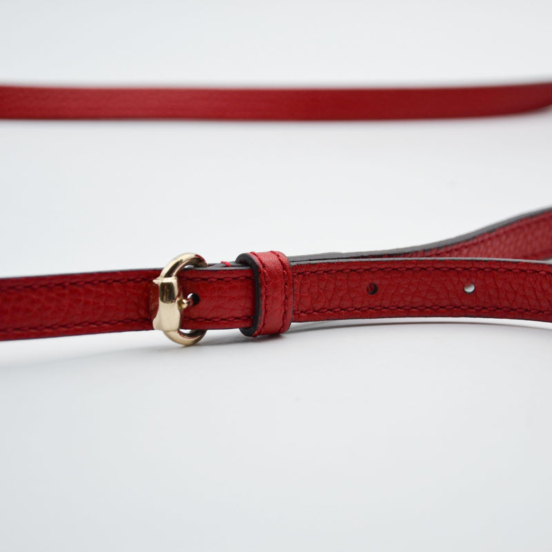 Bolso Gucci Soho Disco de cuero granulado rojo brillante