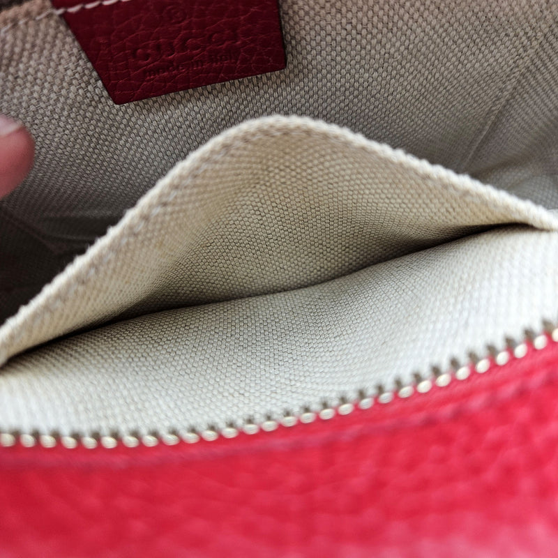 Bolso Gucci Soho Disco de cuero granulado rojo brillante